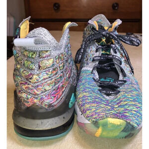 Nike LeBron James XVII 17 LJFF 'I Promise'‎ Basketball Shoes CW2761-300 Sz 5.5Y